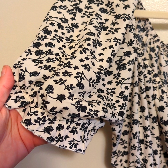 Hint of Blush M White with Black Floral Dress - Picture 9 of 9